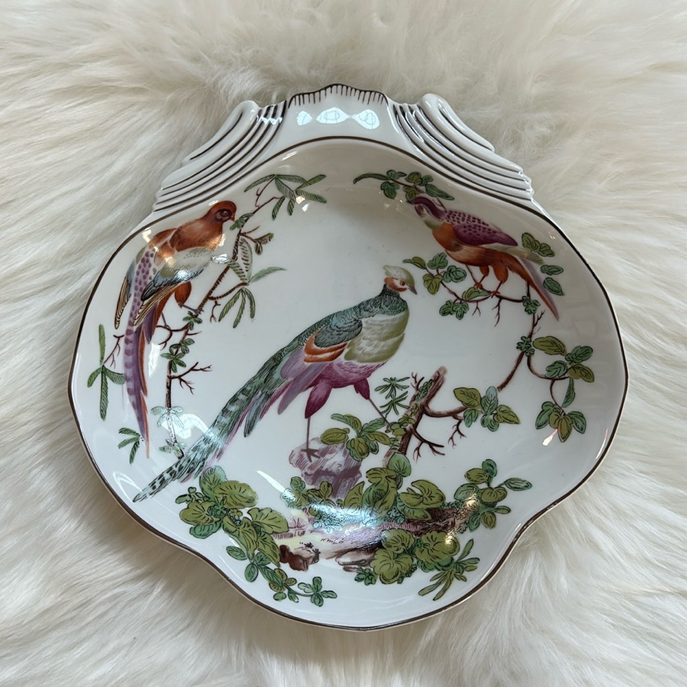 Williamsburg Mottahedeh shell dish